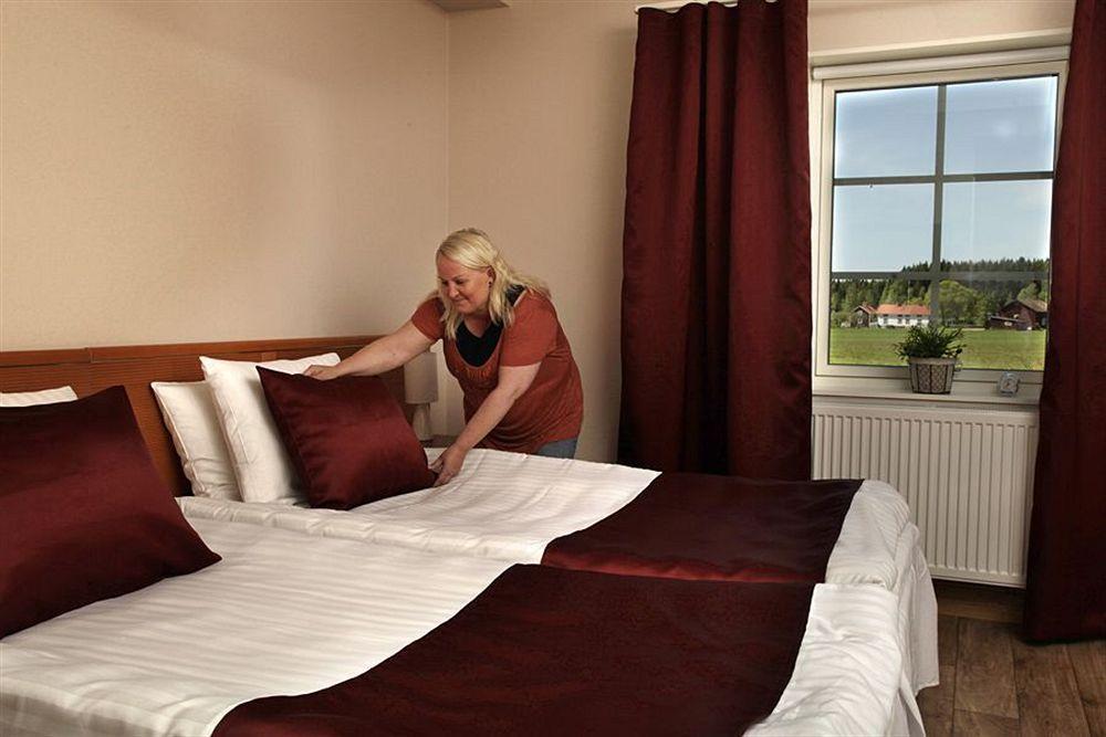 Hoegbo Hotell Skommarsgarden Sandviken Esterno foto